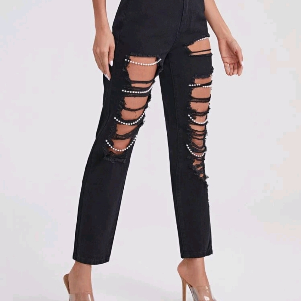 High Waisted Pearl Detailed Ripped Jeans